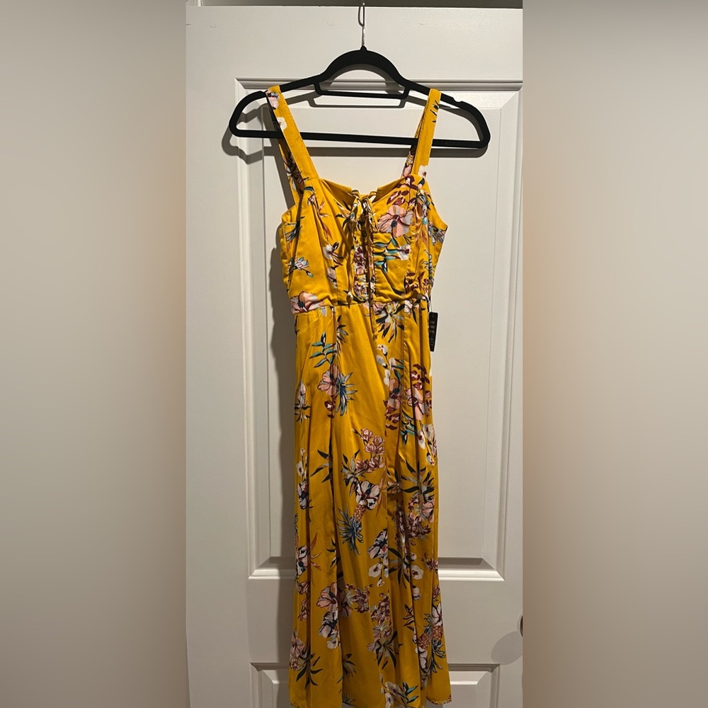 NEW Floral Dress - Size XS - Brand New, Never worn, tags on